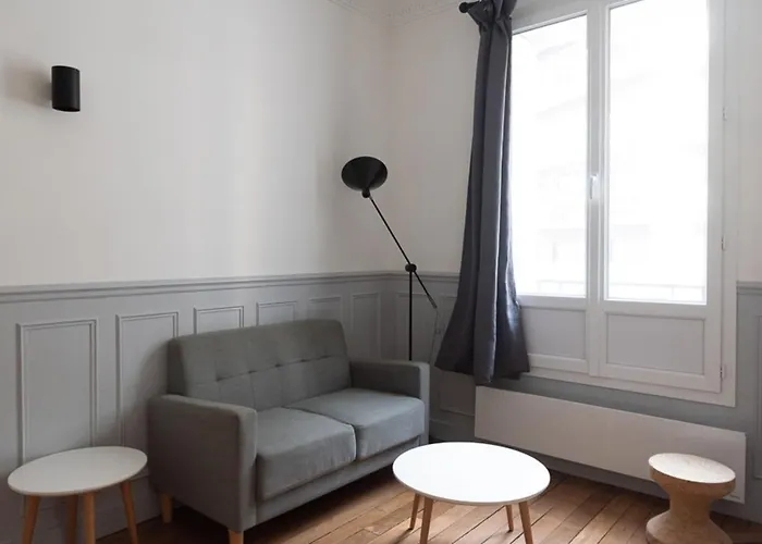 Charming Nest Near Montmartre *